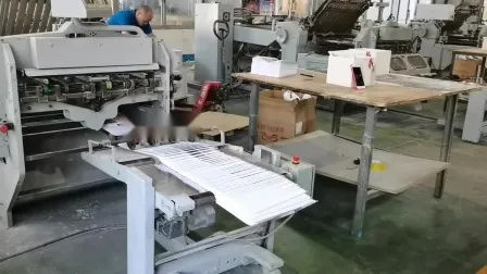 Confezione regalo personalizzata in carta ondulata di lusso con lato Tuck